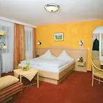 Gabriele Отель 3*